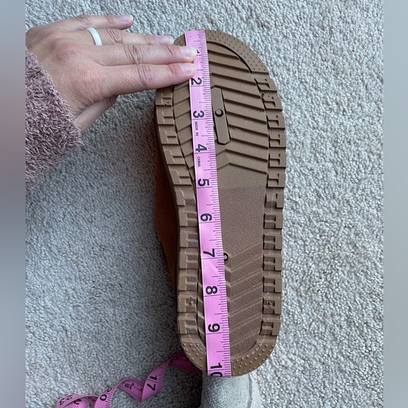 Aspen Faux-Suede Platform Slippers size 7 - Picture 12 of 12